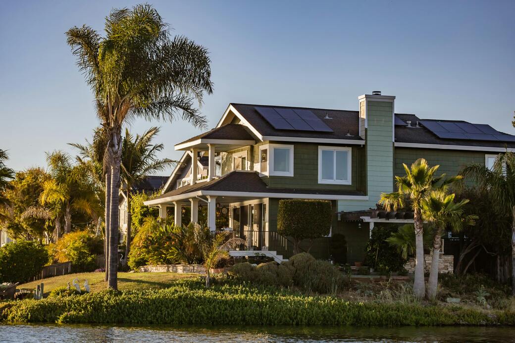 The Role Rooftop Solar Plays in Lowering Boston&rsquo;s Carbon Emissions